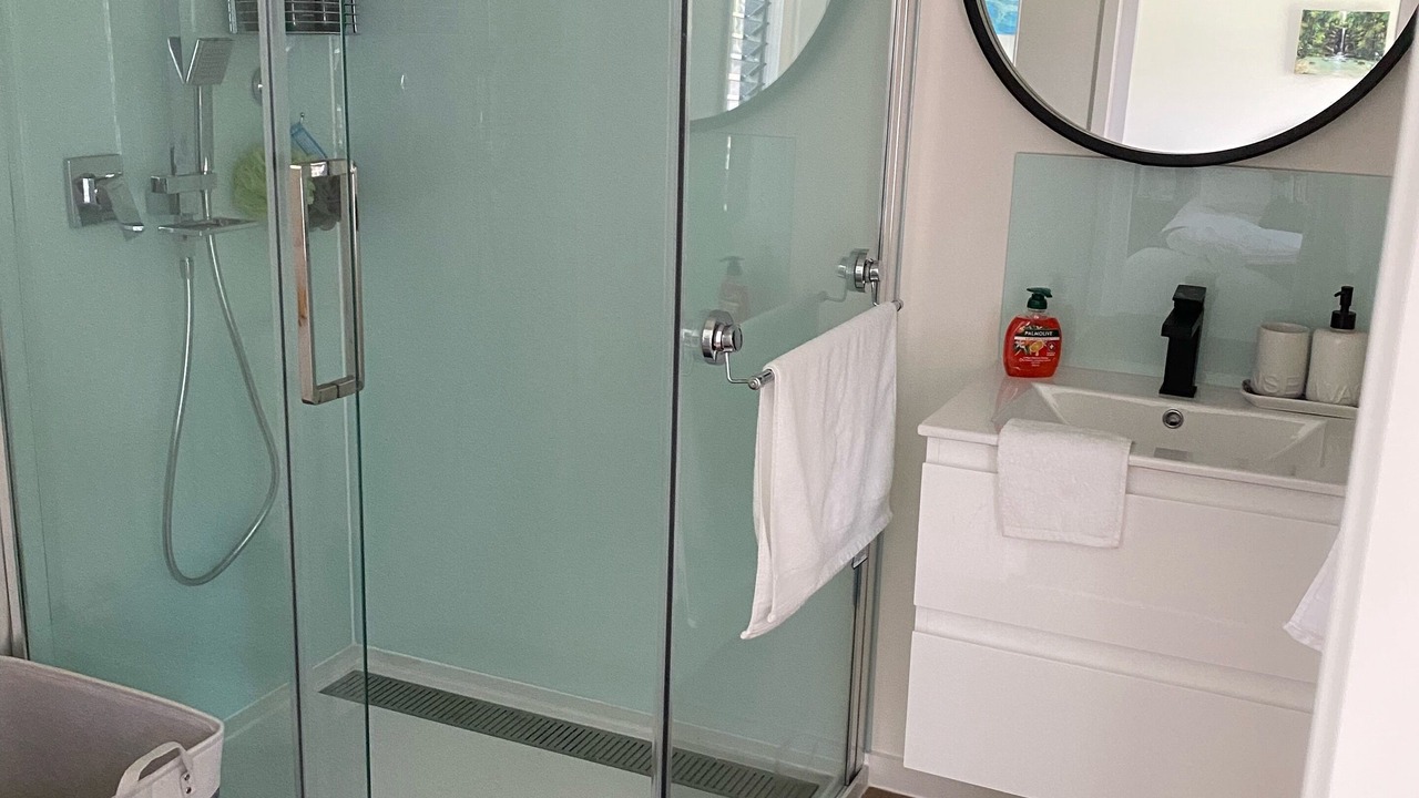 Photo of Bathroom in Holloways Beach