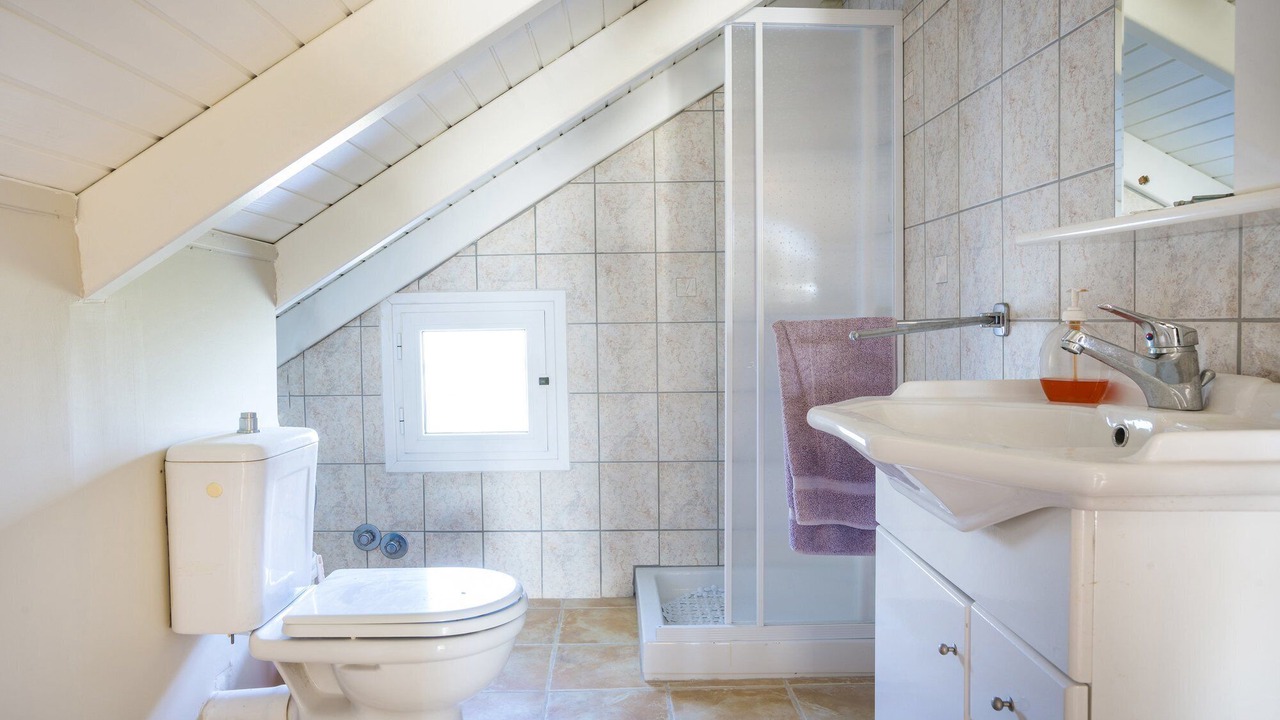 Photo of Bathroom in Tselendata