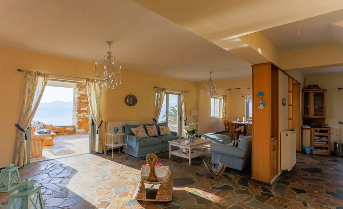 Photo of Livingroom in Karystos