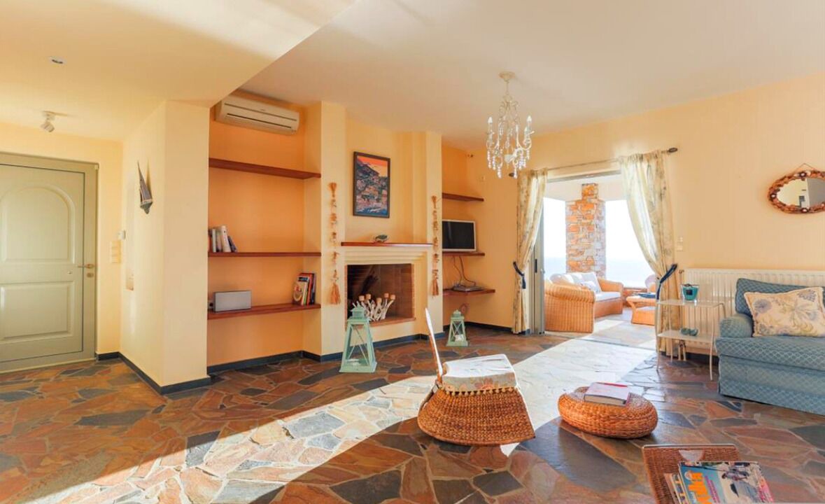 Photo of Livingroom in Karystos