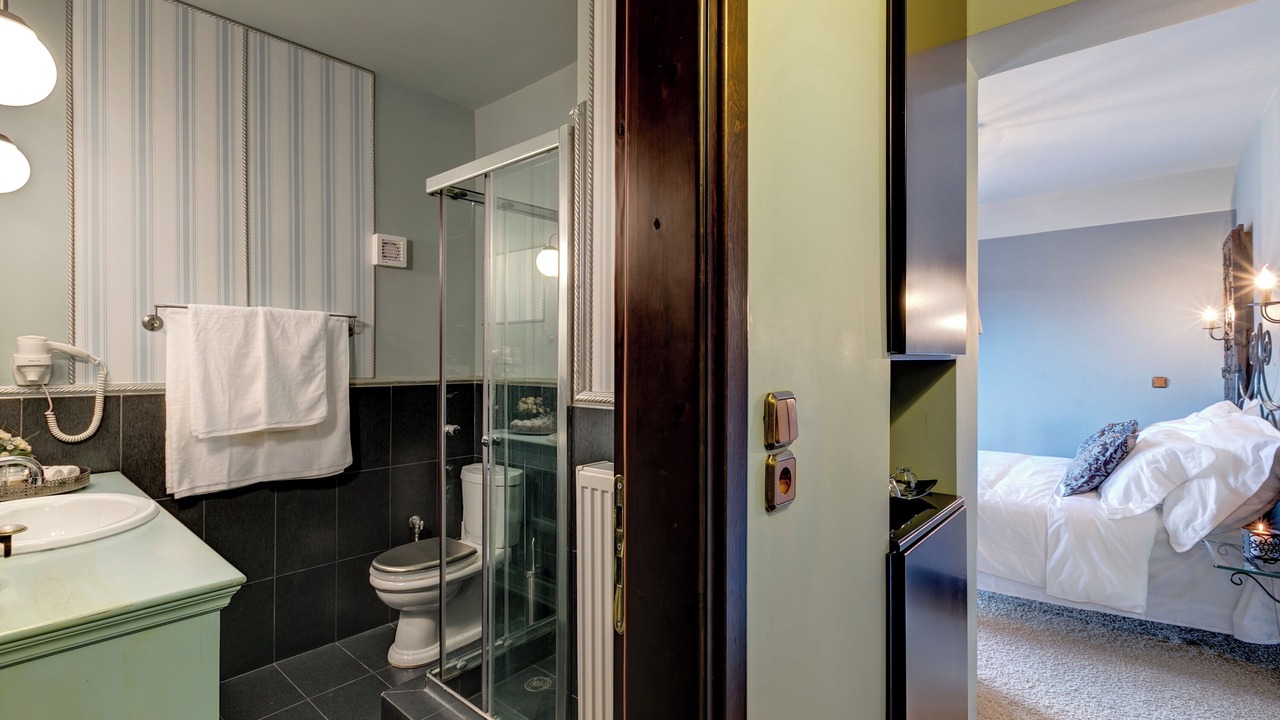 Photo of Bathroom in Eptalofos
