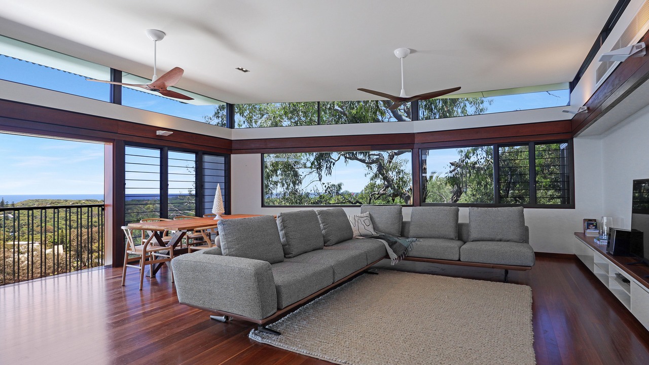 Photo of Livingroom in Point Lookout