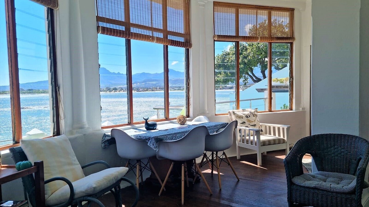 Photo of Livingroom in Gordon's Bay