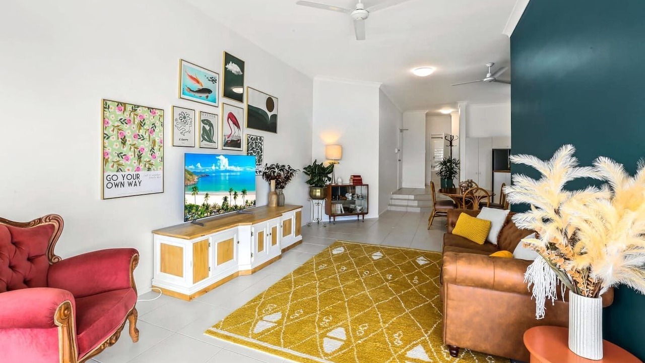 Photo of Livingroom in Trinity Beach