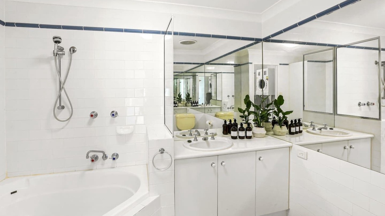 Photo of Bathroom in Trinity Beach