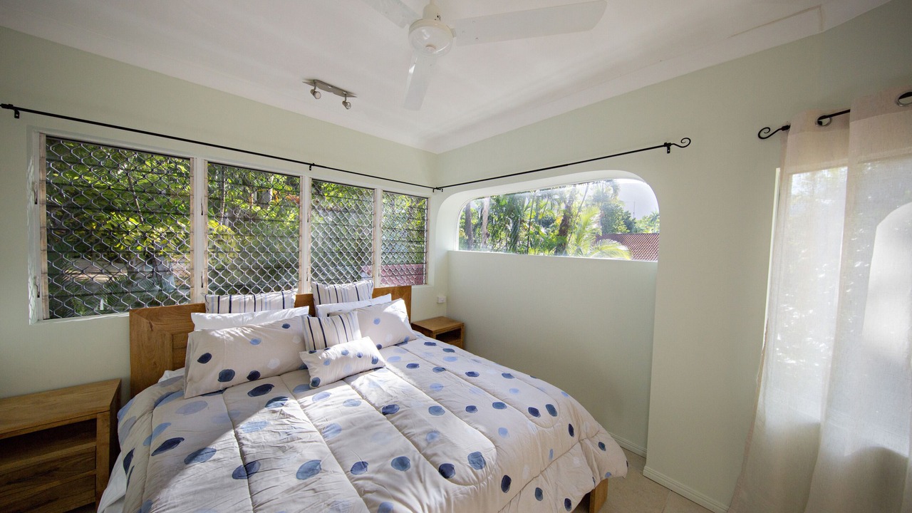Photo of Bedroom in Clifton Beach