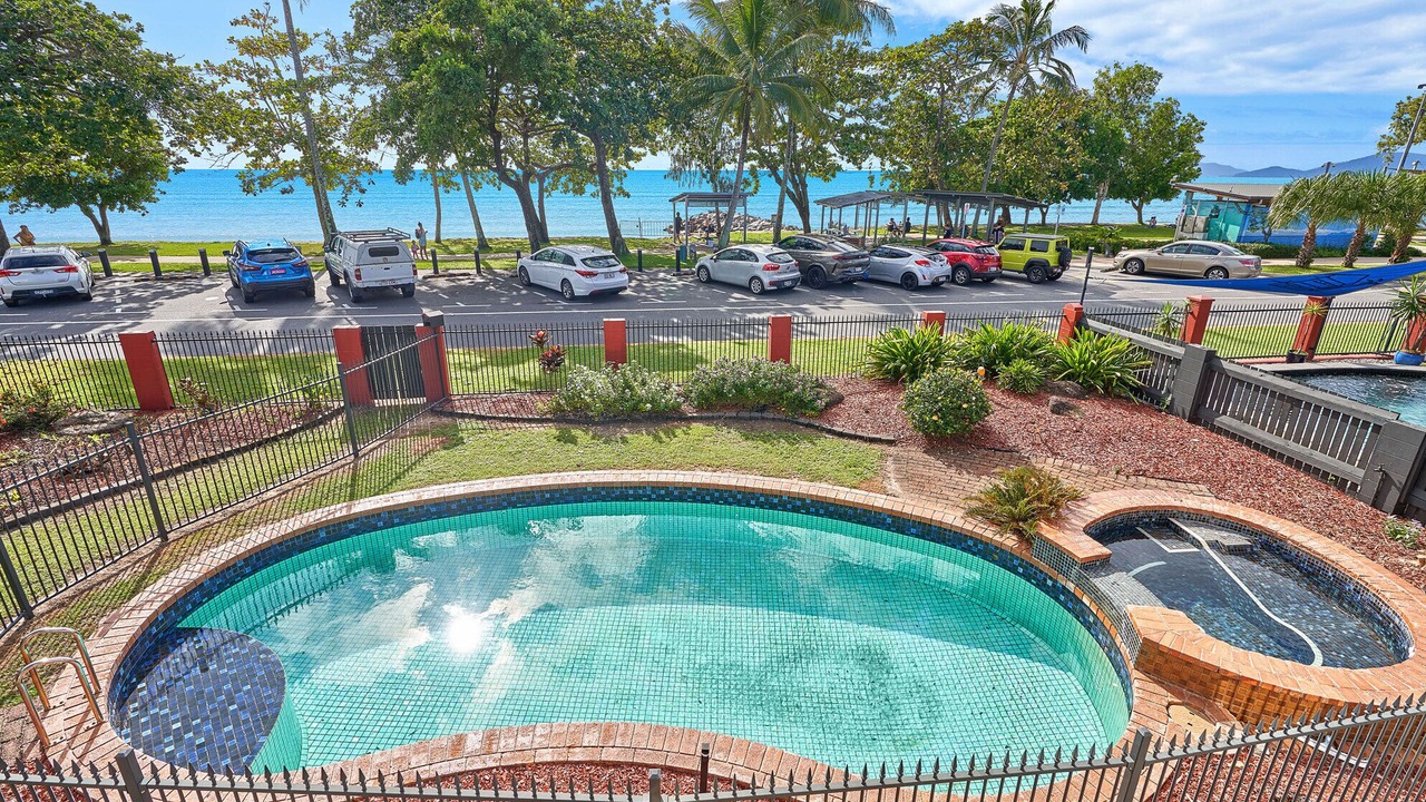 Photo of Outdoor in Holloways Beach