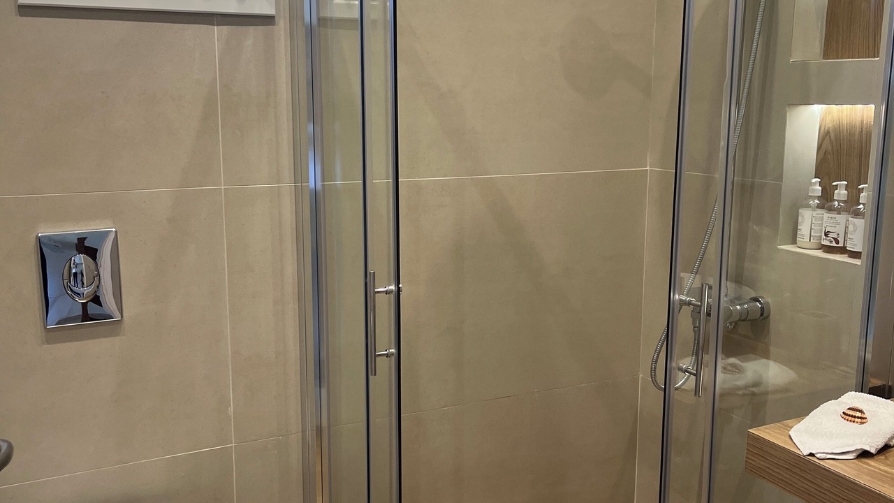Photo of Bathroom in Perigiali