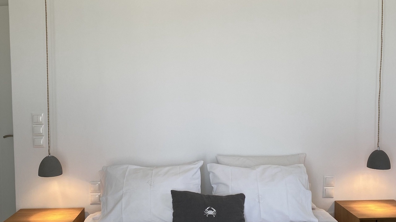Photo of Bedroom in Drios