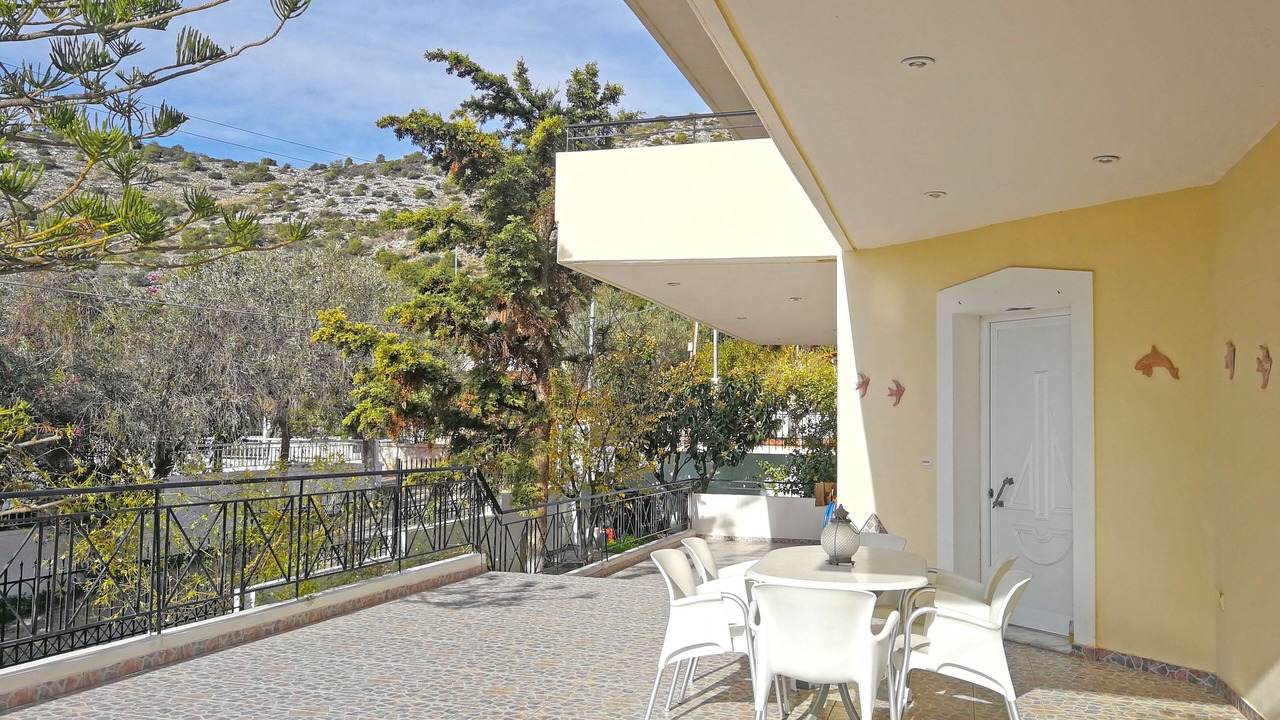 Photo of Outdoor in Karakiani