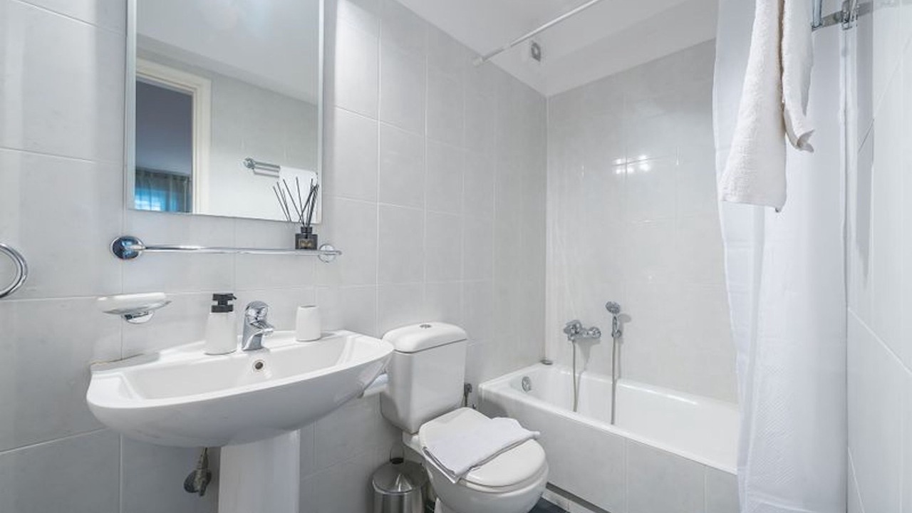 Photo of Bathroom in Elliniko