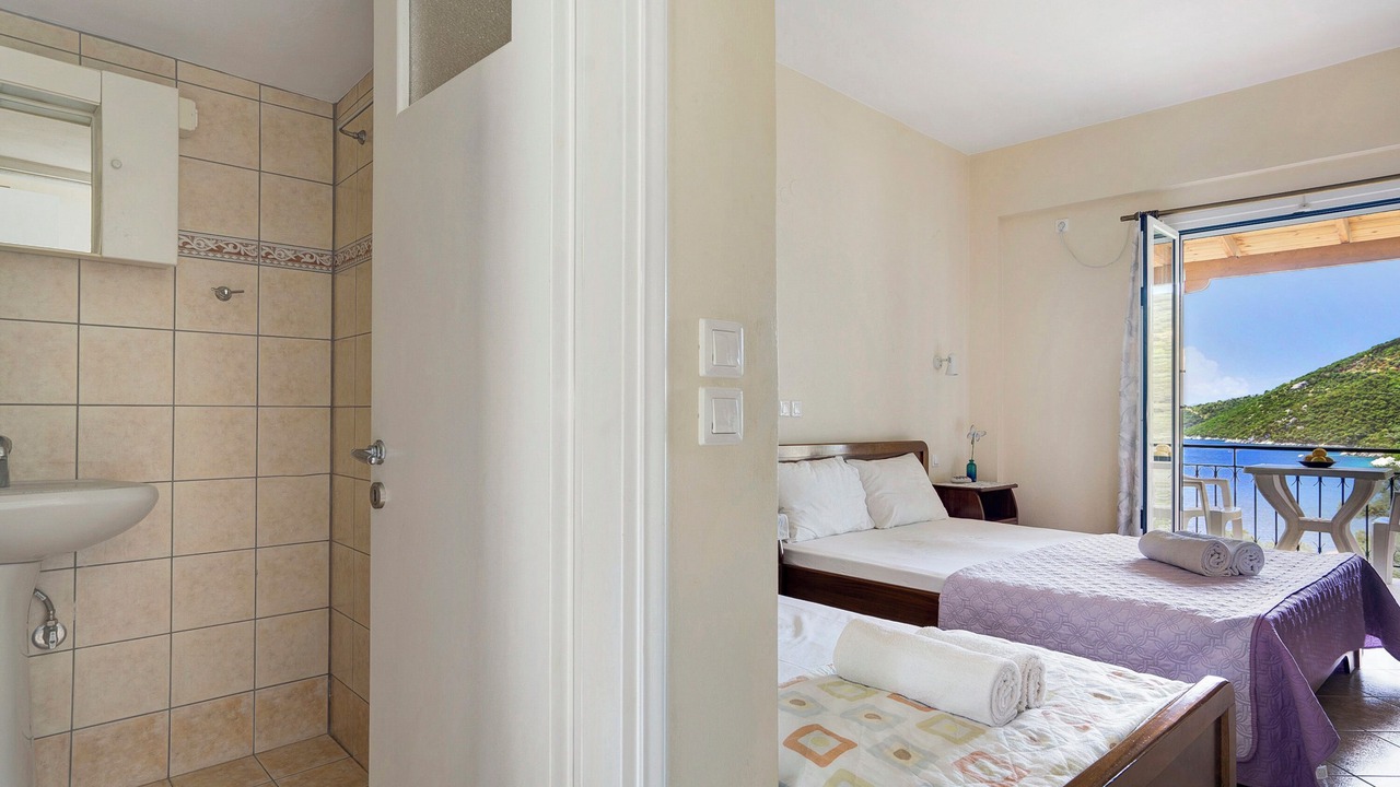 Photo of Bedroom in Mikros Gialos