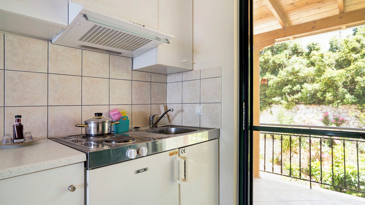 Photo of Kitchen in Mikros Gialos