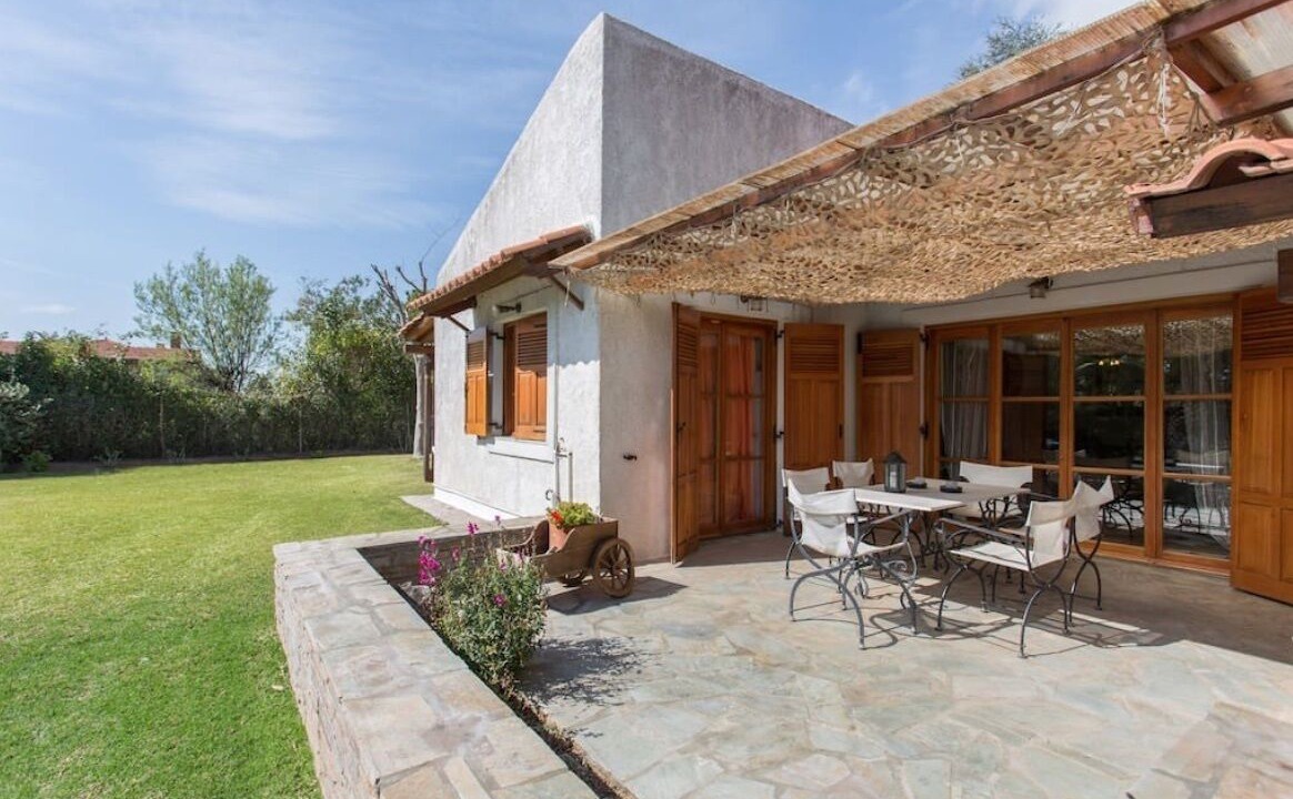 Photo of Outdoor in Eretria