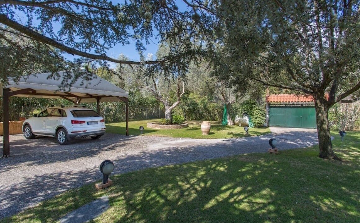 Photo of Outdoor in Eretria