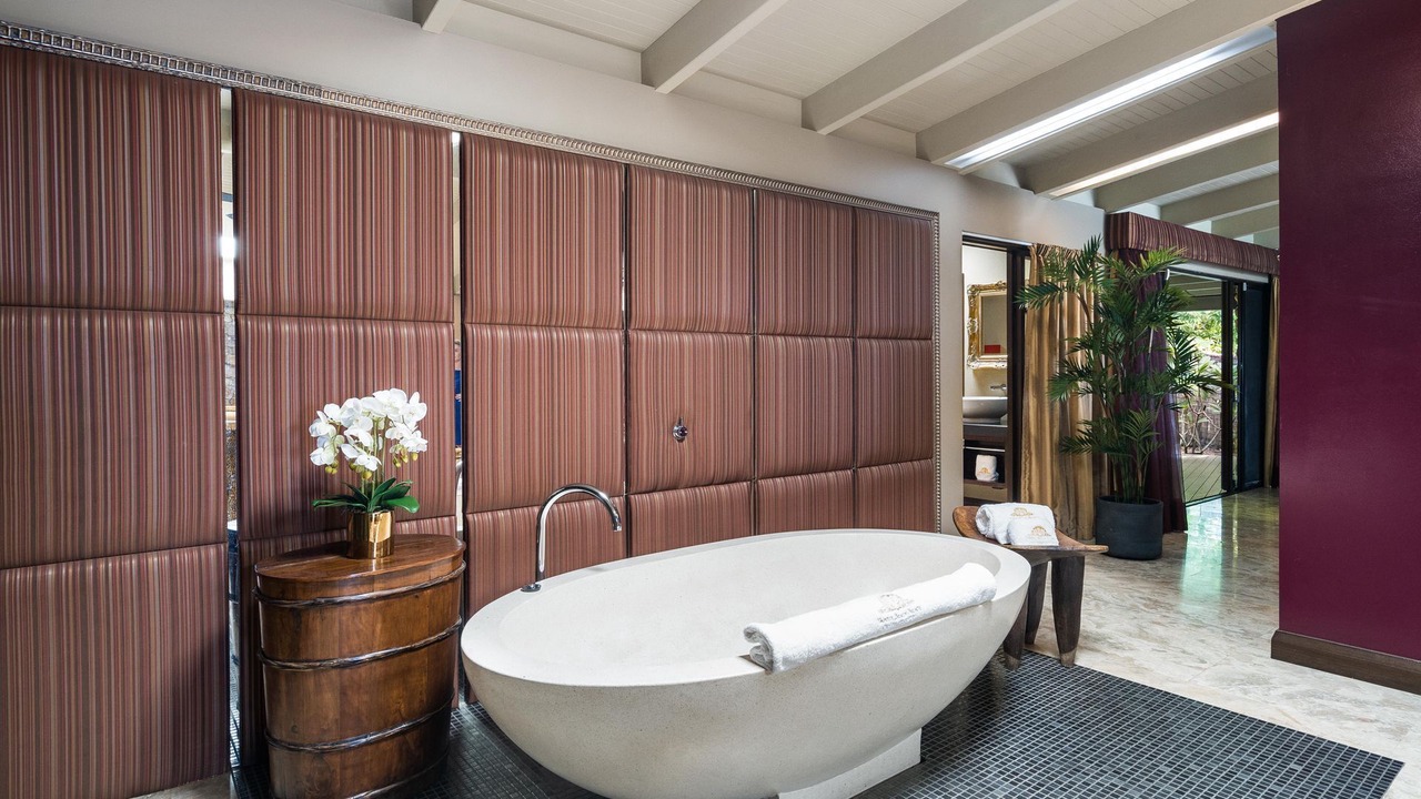 Photo of Bathroom in Trinity Beach