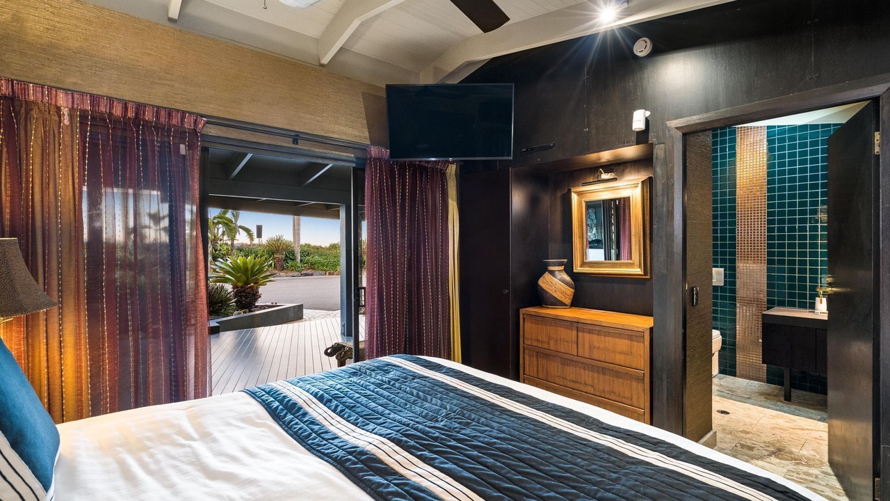 Photo of Bedroom in Trinity Beach