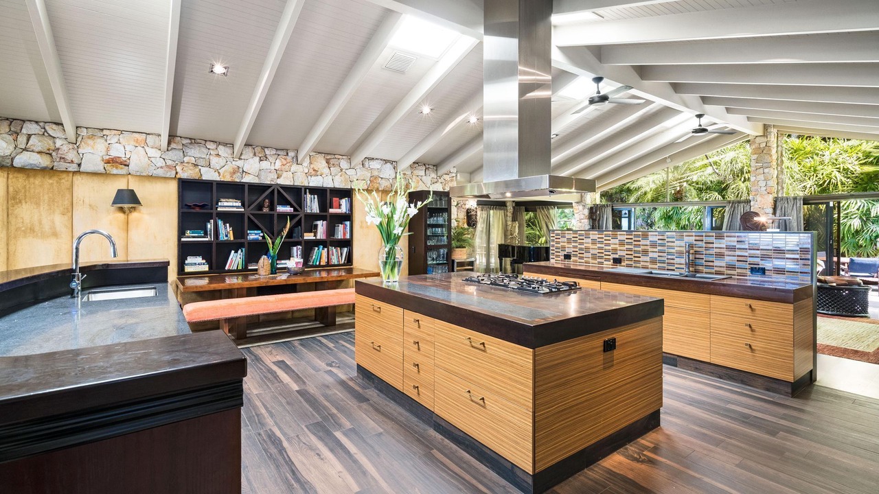 Photo of Kitchen in Trinity Beach