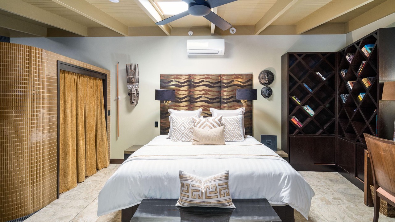 Photo of Bedroom in Trinity Beach