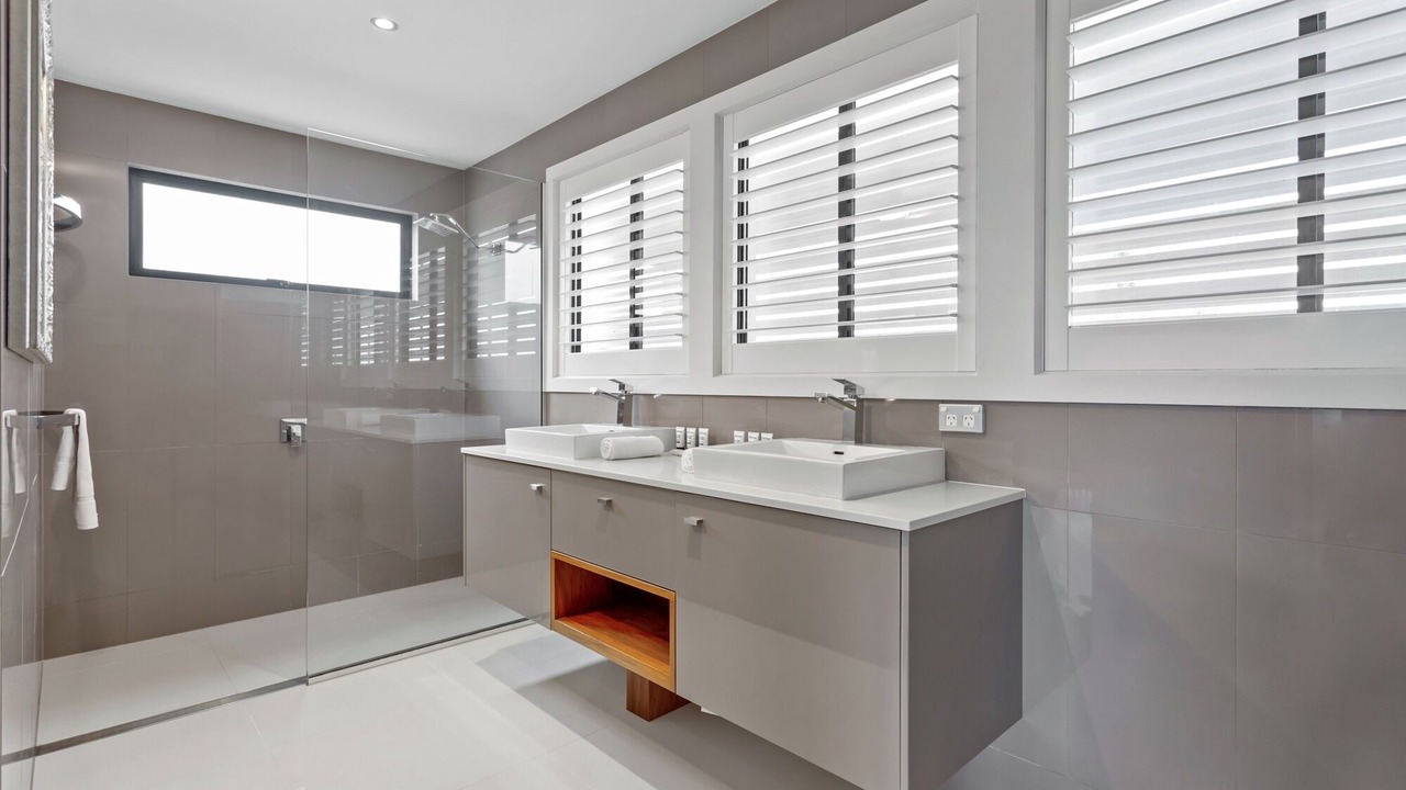 Photo of Bathroom in Warana