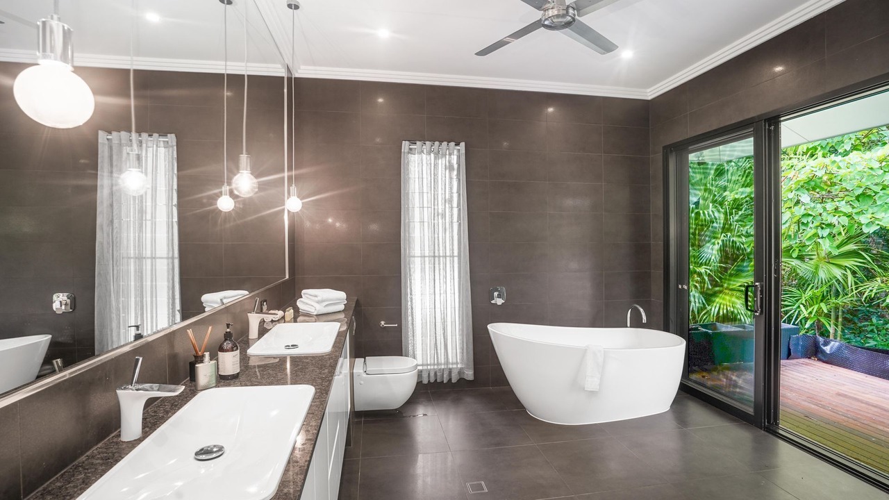 Photo of Bathroom in Palm Cove
