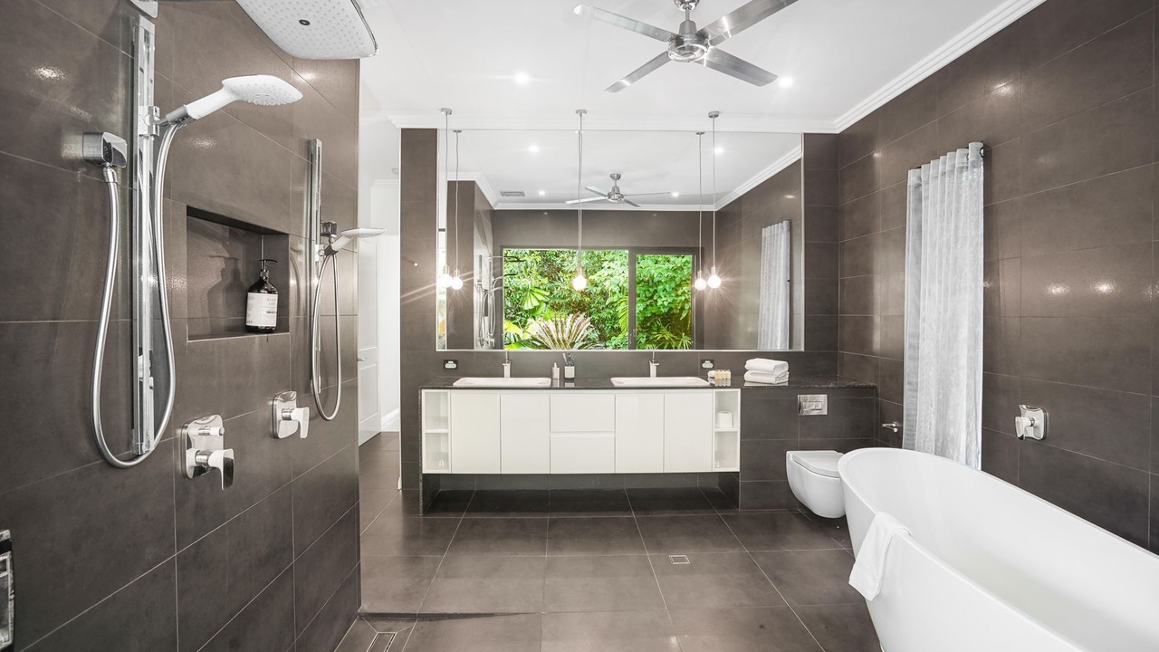 Photo of Bathroom in Palm Cove