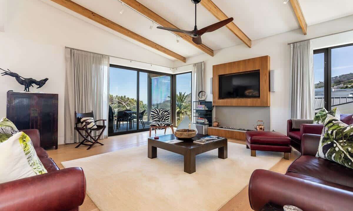 Photo of Livingroom in Camps Bay