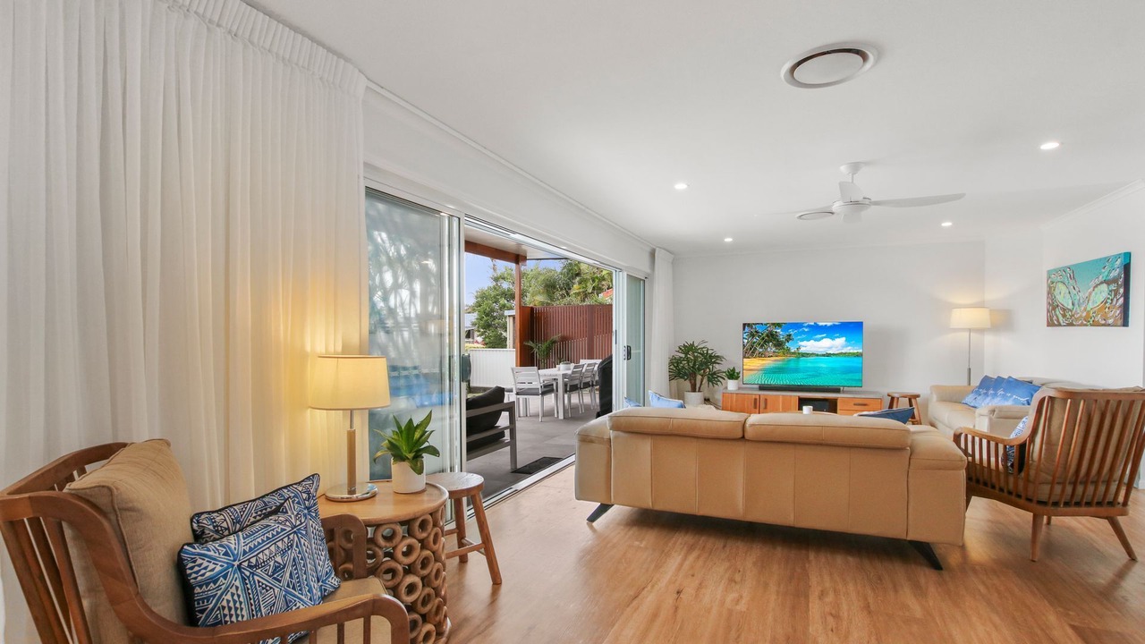 Photo of Livingroom in Pelican Waters