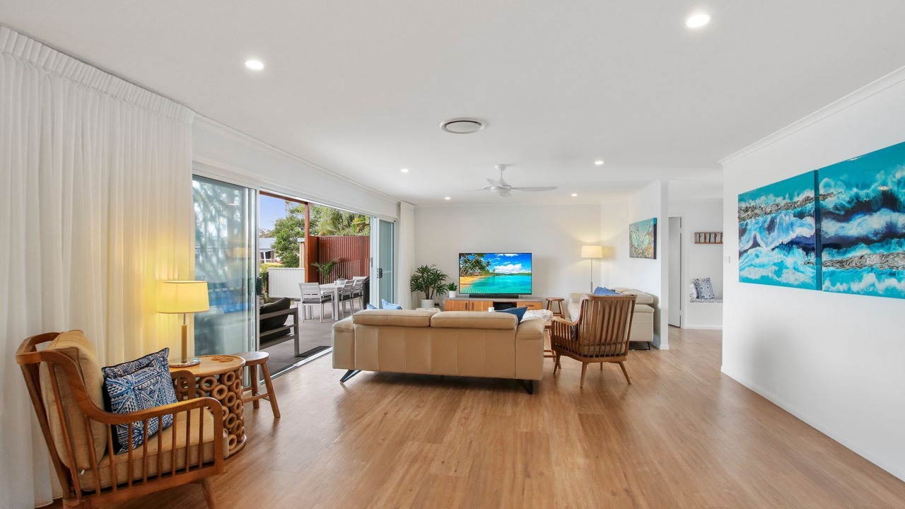 Photo of Livingroom in Pelican Waters