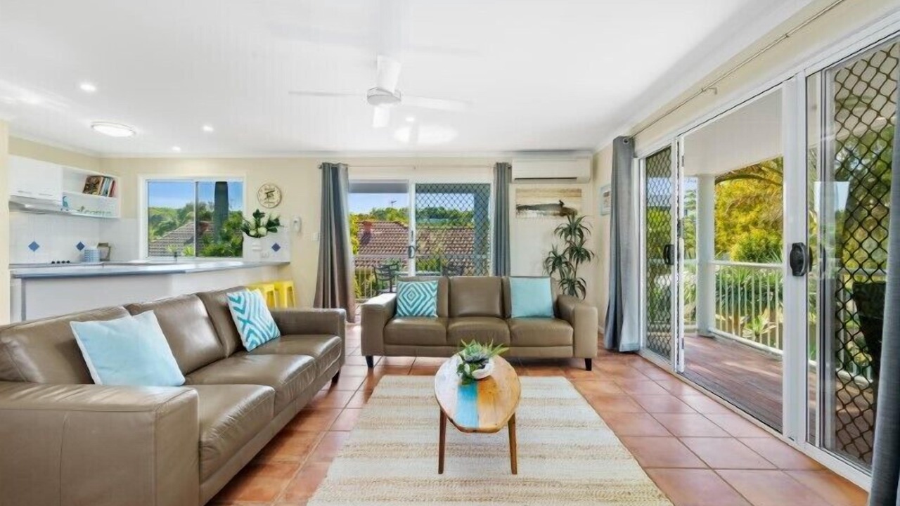 Photo of Livingroom in Castaways Beach