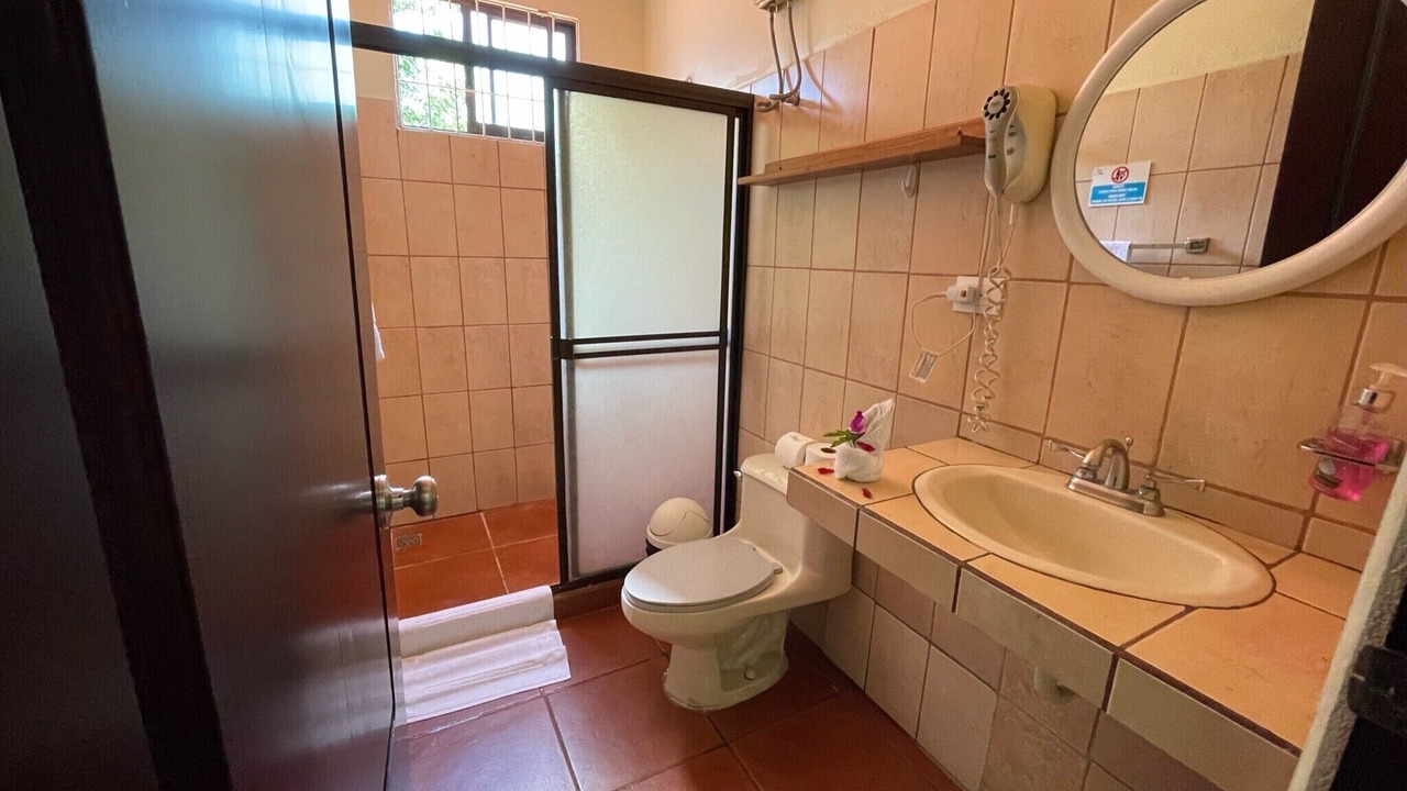 Photo of Bathroom in Barrio Pilo