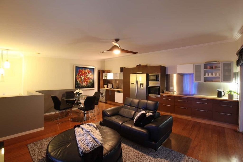 Photo of Livingroom in Sheldon