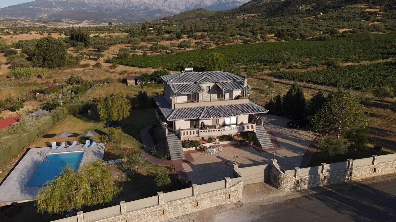 Photo of Outdoor in Mitopolis