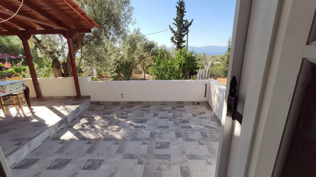 Photo of Others in Eretria