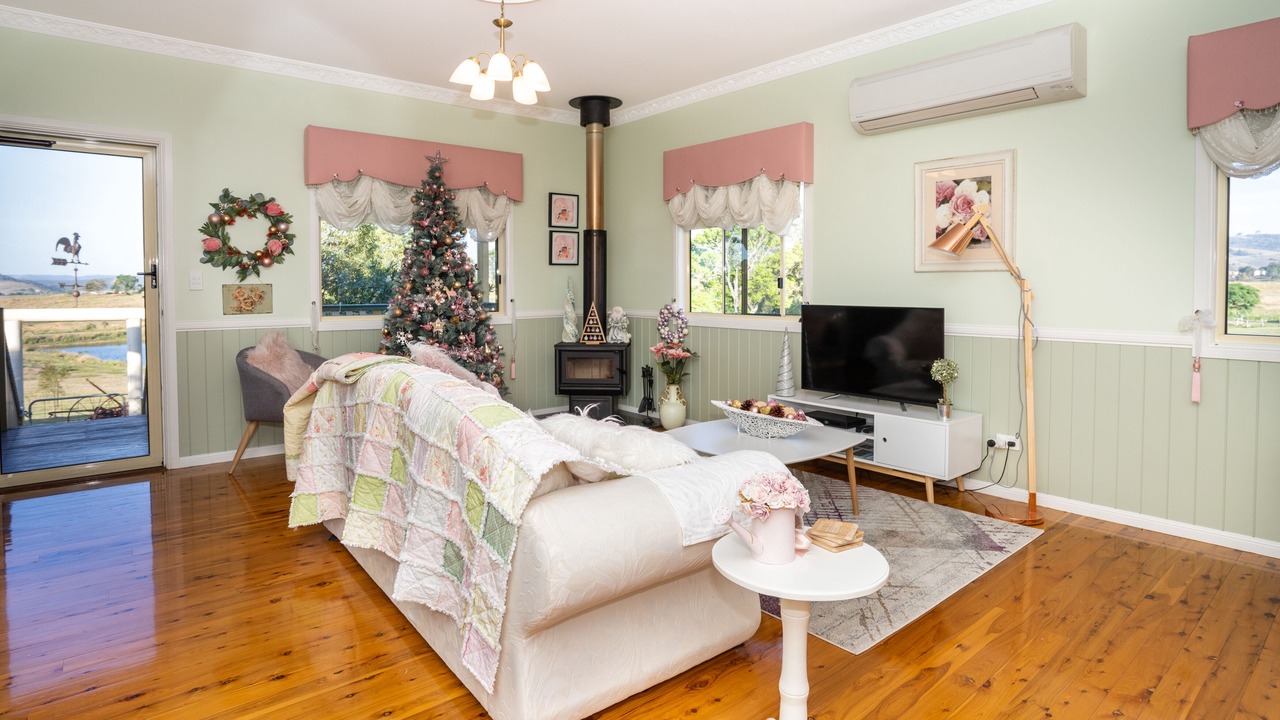 Photo of Livingroom in Milford