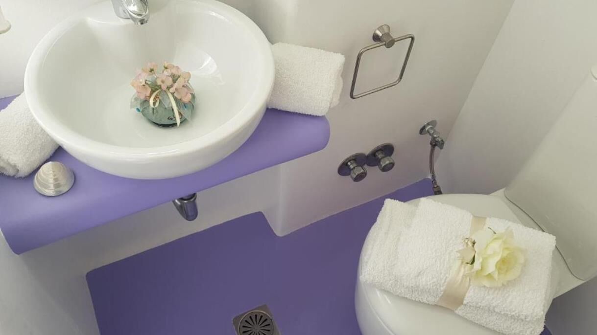 Photo of Bathroom in Ano Mera