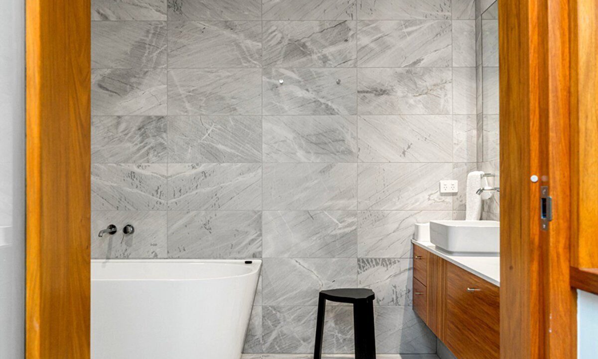 Photo of Bathroom in Flametree