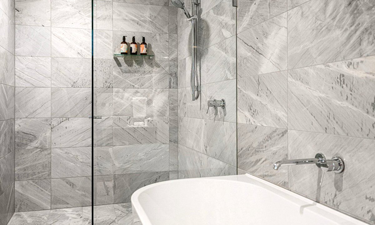 Photo of Bathroom in Flametree