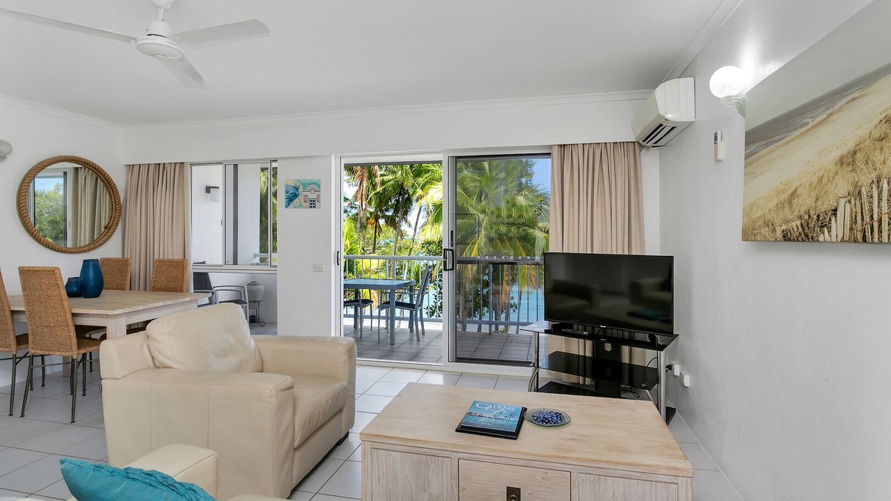 Photo of Livingroom in Clifton Beach