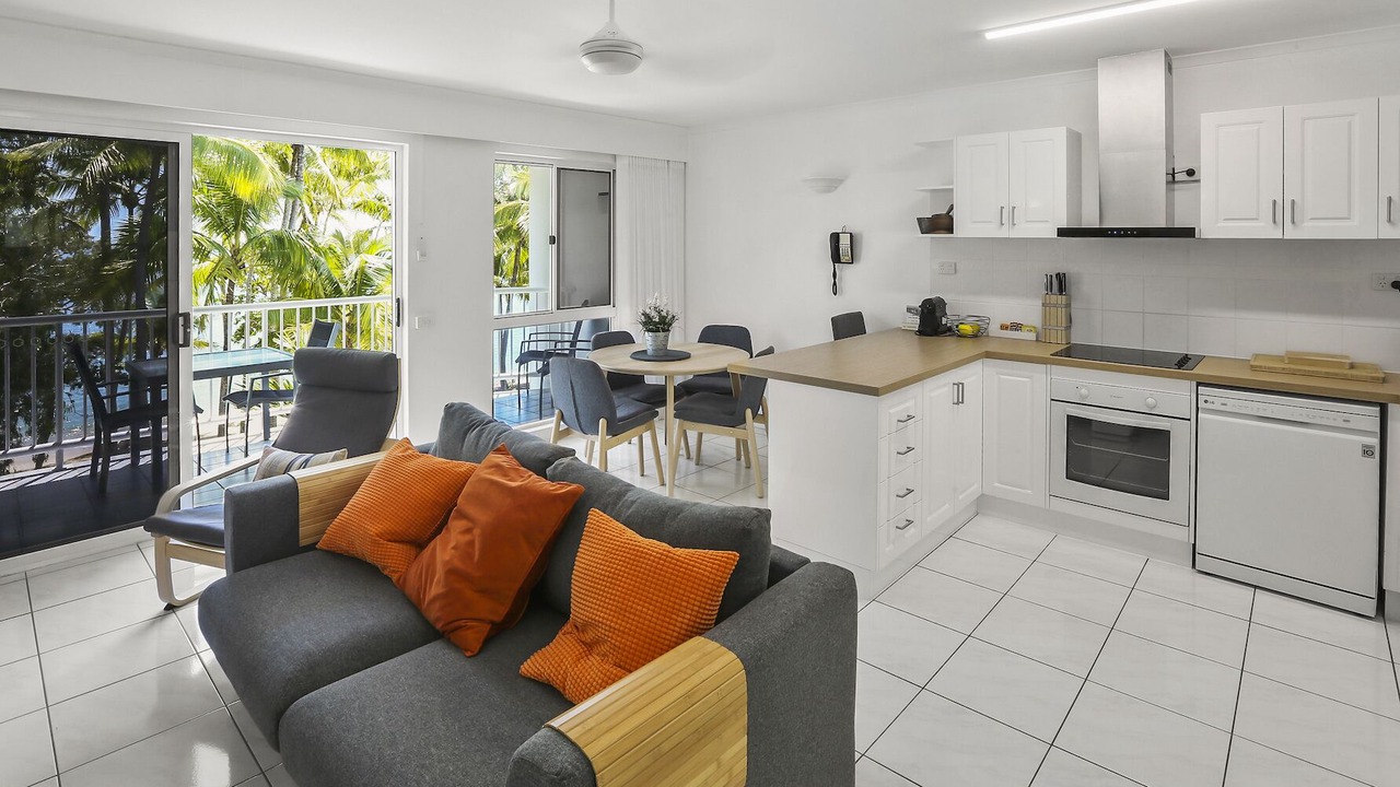 Photo of Livingroom in Clifton Beach