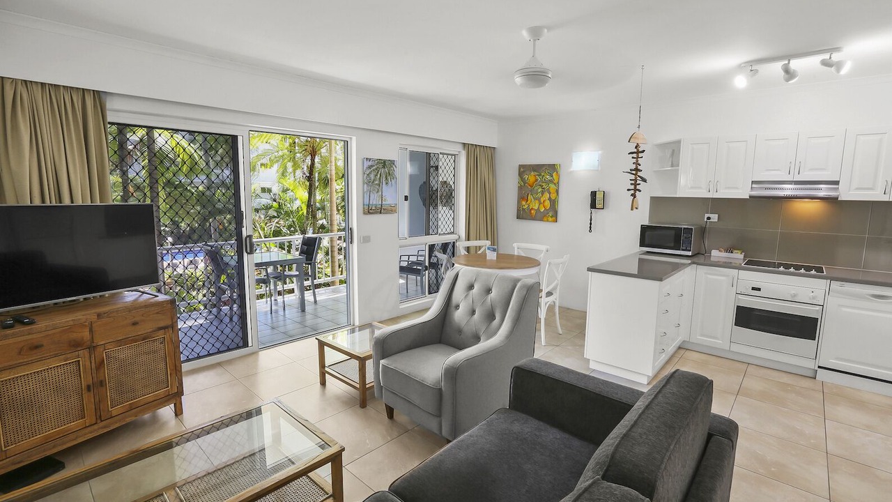 Photo of Livingroom in Clifton Beach