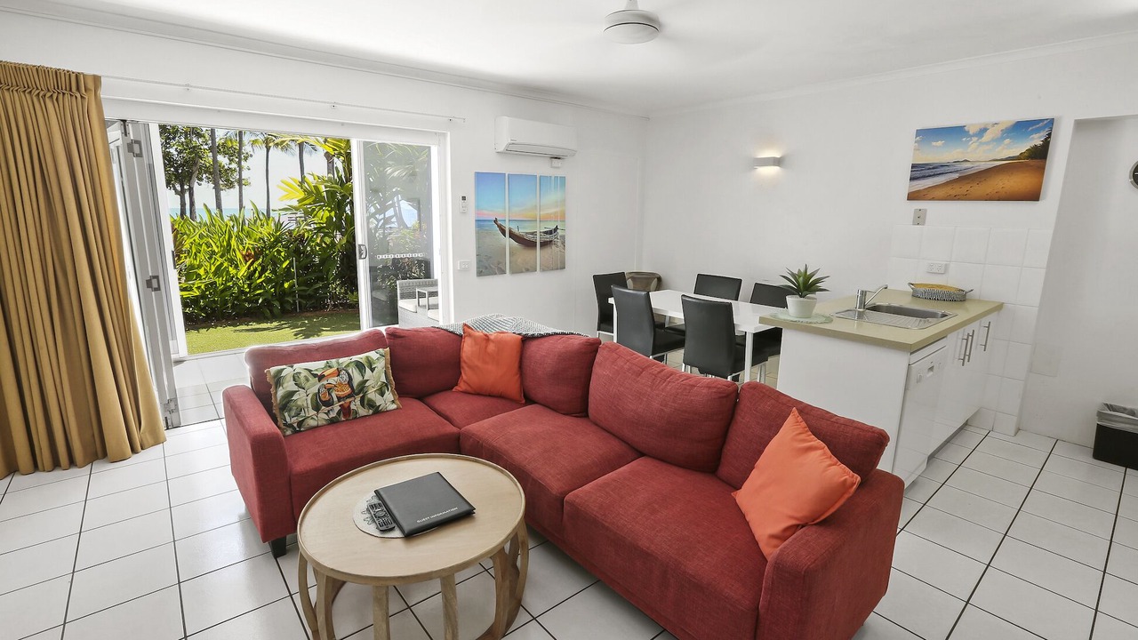 Photo of Livingroom in Clifton Beach