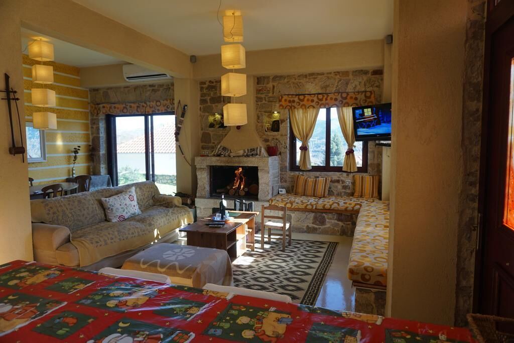 Photo of Livingroom in Kalavrita