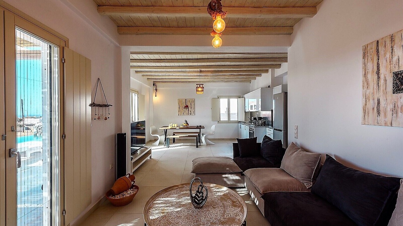 Photo of Livingroom in Drios
