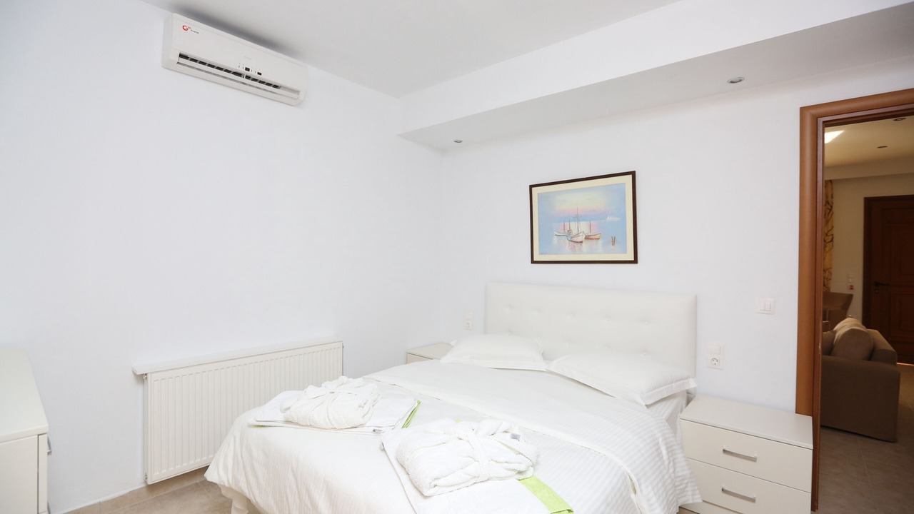 Photo of Bedroom in Skiathos Town