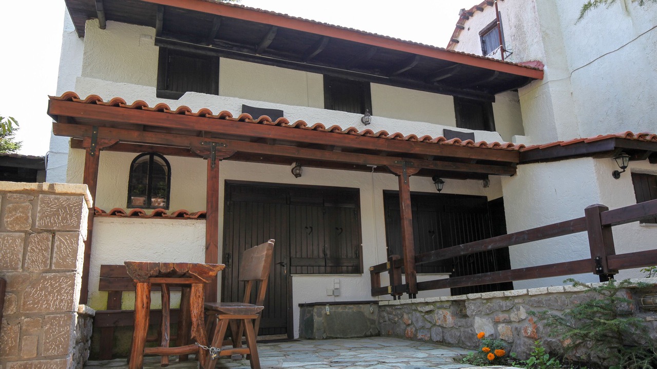 Photo of Outdoor in Eptalofos