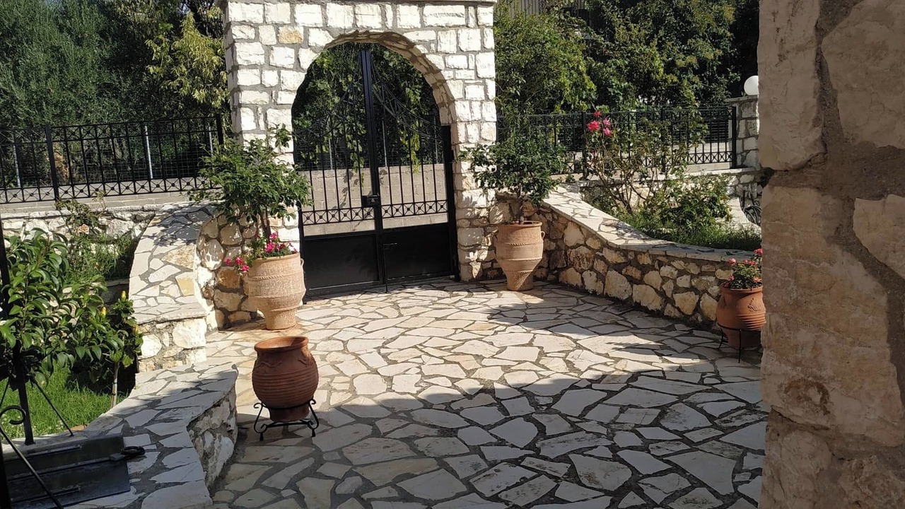 Photo of Outdoor in Razata