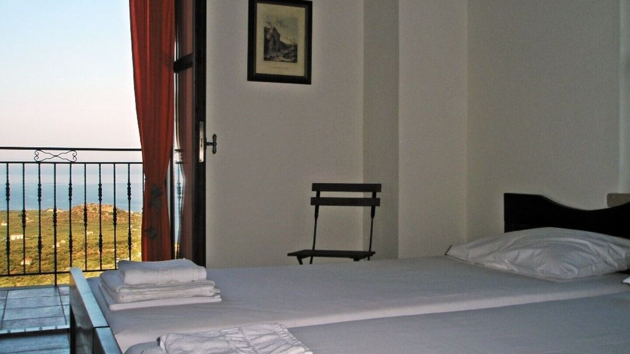 Photo of Bedroom in Lefktron