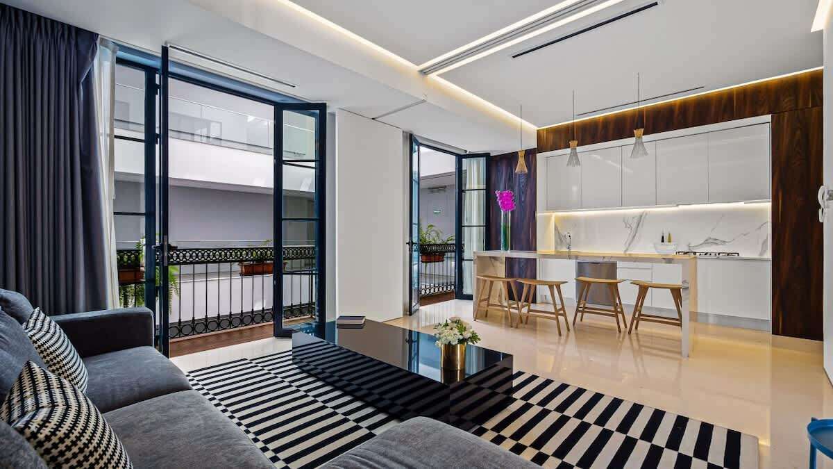 Photo of Livingroom in Romantic Zone