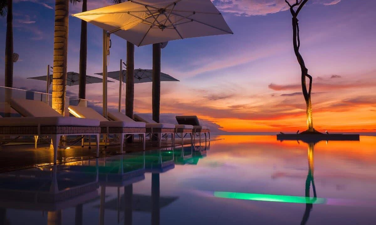 Photo of Outdoor in Romantic Zone
